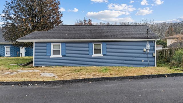 744 Fields Avenue, Frankfort, KY 40601