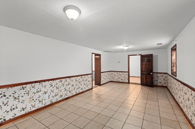 744 Fields Avenue, Frankfort, KY 40601