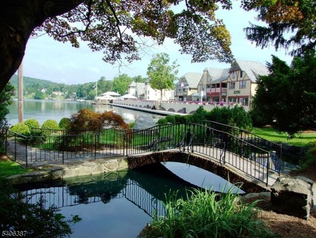 97 Springbrook Trl, Sparta Twp., NJ 07871