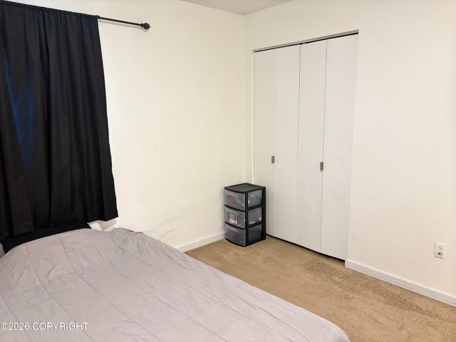 240 Skyhaven Circle, Anchorage, AK 99504