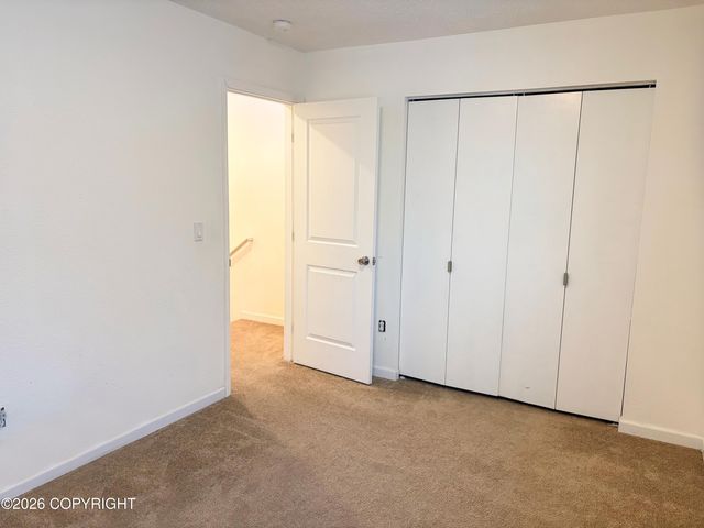 240 Skyhaven Circle, Anchorage, AK 99504