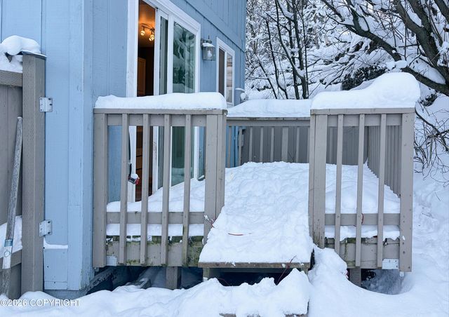 240 Skyhaven Circle, Anchorage, AK 99504