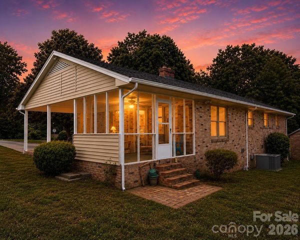 1702 Wildwood Road, Gastonia, NC 28052