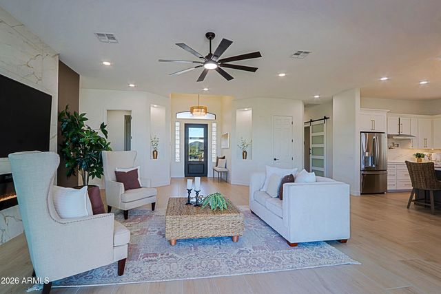 34005 N 2ND Street, Phoenix, AZ 85085