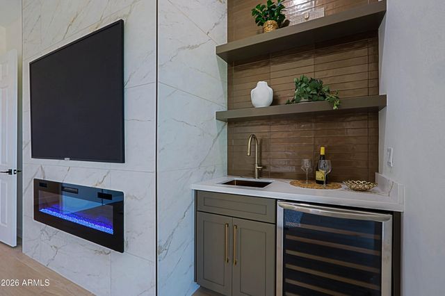 34005 N 2ND Street, Phoenix, AZ 85085