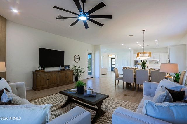 34005 N 2ND Street, Phoenix, AZ 85085