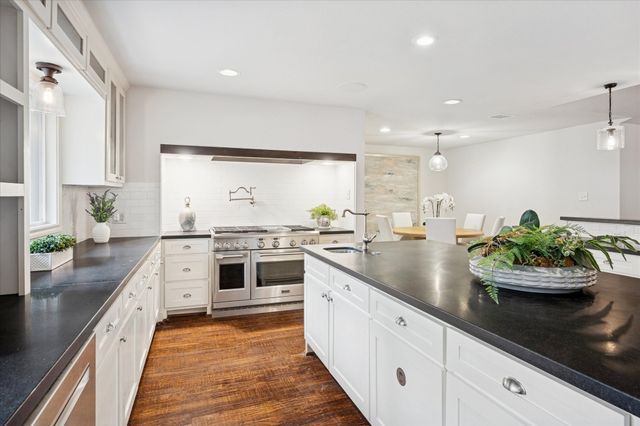 11460 Parkchester Drive, Dallas, TX 75230