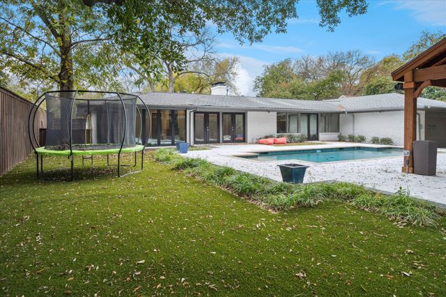 11460 Parkchester Drive, Dallas, TX 75230