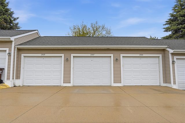 1307 Millbrook, Ann Arbor, MI 48108
