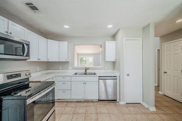 4002 Algernon Drive, Spring, TX 77373
