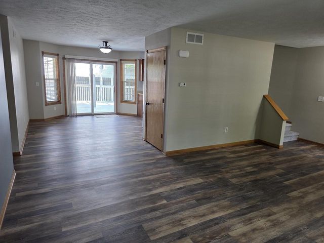 2221 Alongi Lane, Beloit, WI 53511