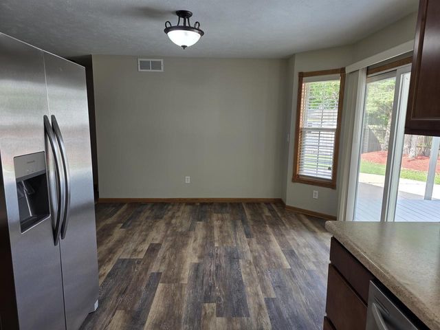 2221 Alongi Lane, Beloit, WI 53511