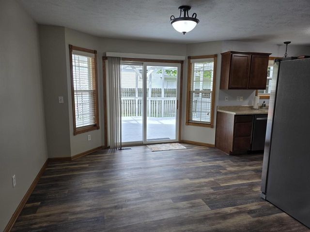 2221 Alongi Lane, Beloit, WI 53511