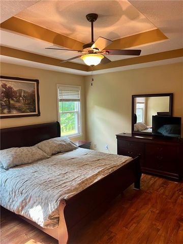 2517 NW Leann Drive, Blue Springs, MO 64014