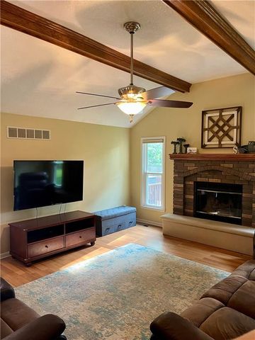 2517 NW Leann Drive, Blue Springs, MO 64014