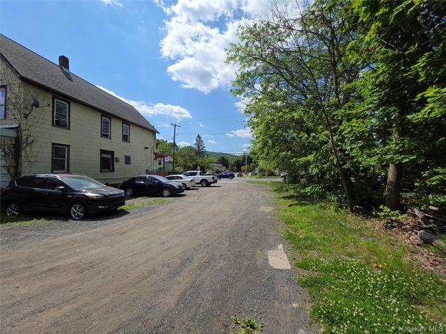 788 Broadway, Newburgh, NY 12550