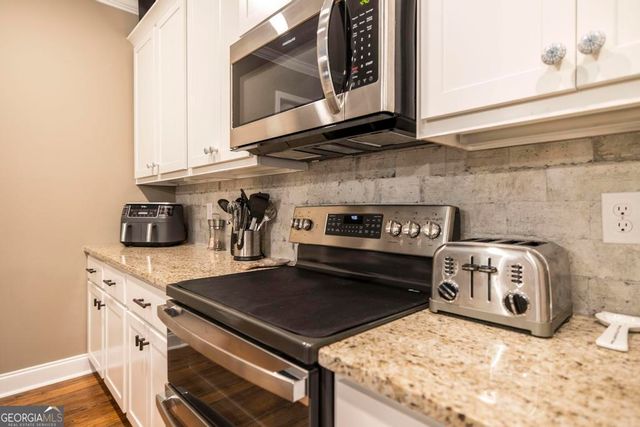 323 Willow Cove Court, Lizella, GA 31052