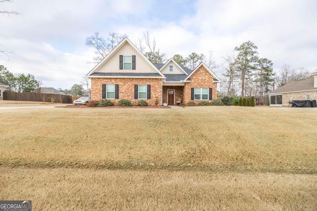 323 Willow Cove Court, Lizella, GA 31052