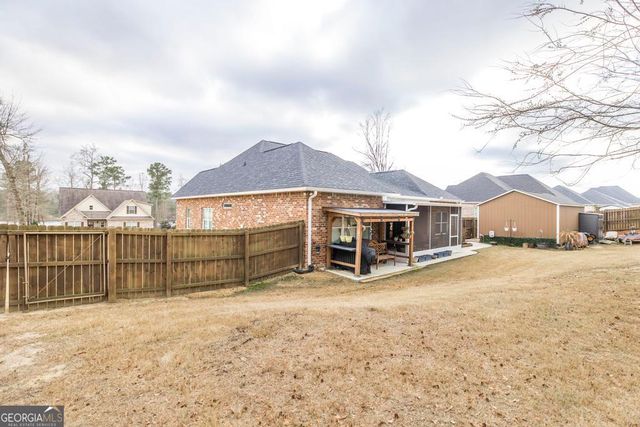 323 Willow Cove Court, Lizella, GA 31052