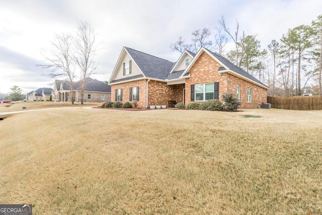 323 Willow Cove Court, Lizella, GA 31052