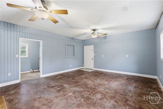 515 E 4th Street, Rincon, GA 31326