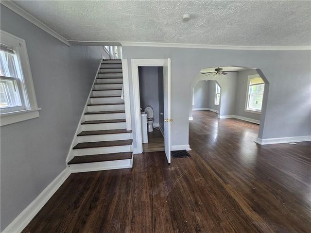 5341 Wayne Avenue, Kansas City, MO 64110