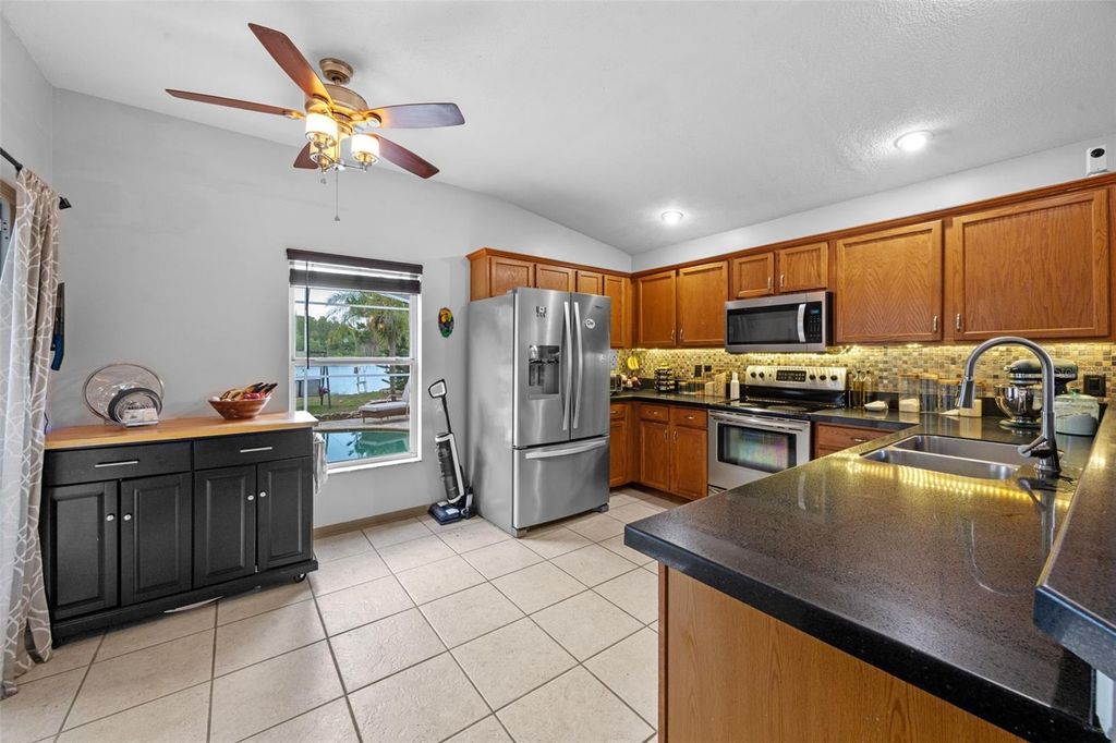 Image 14 of property listing at 14566 QUAIL TRAIL CIRCLE, Orlando, FL 32837