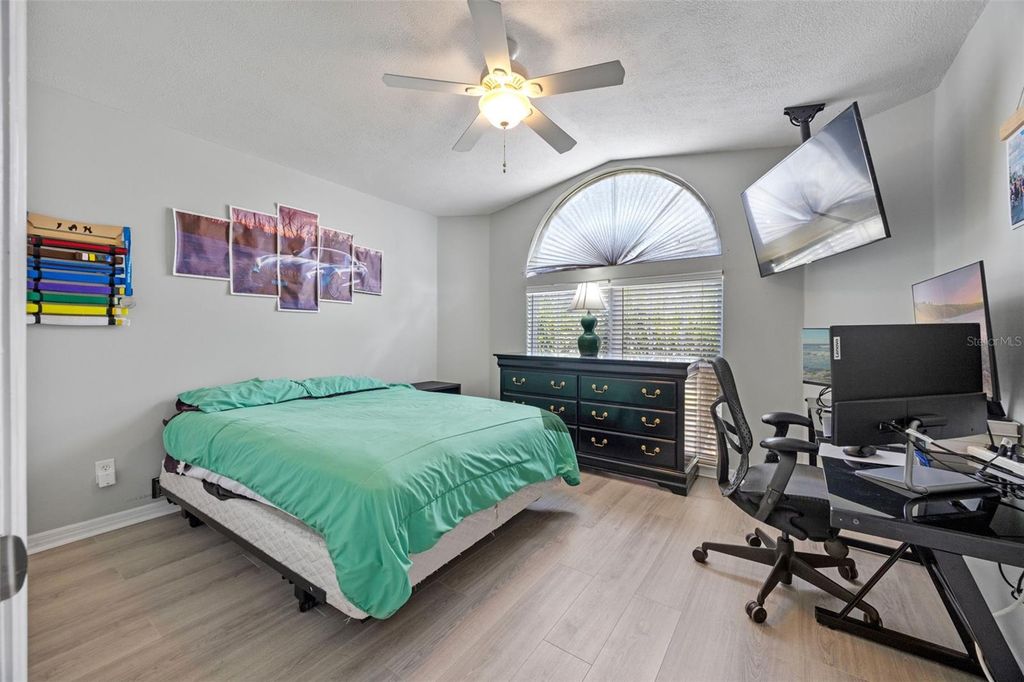 Image 18 of property listing at 14566 QUAIL TRAIL CIRCLE, Orlando, FL 32837