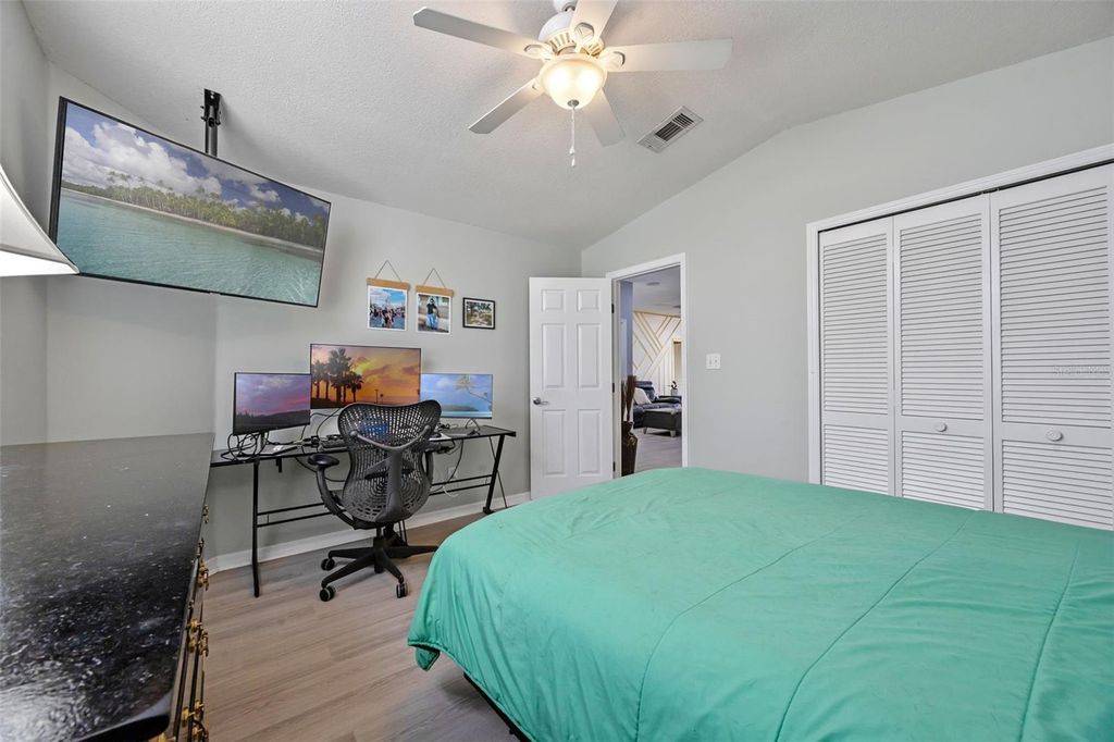 Image 19 of property listing at 14566 QUAIL TRAIL CIRCLE, Orlando, FL 32837