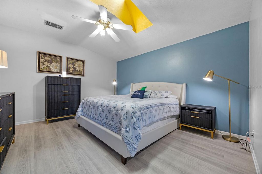 Image 23 of property listing at 14566 QUAIL TRAIL CIRCLE, Orlando, FL 32837