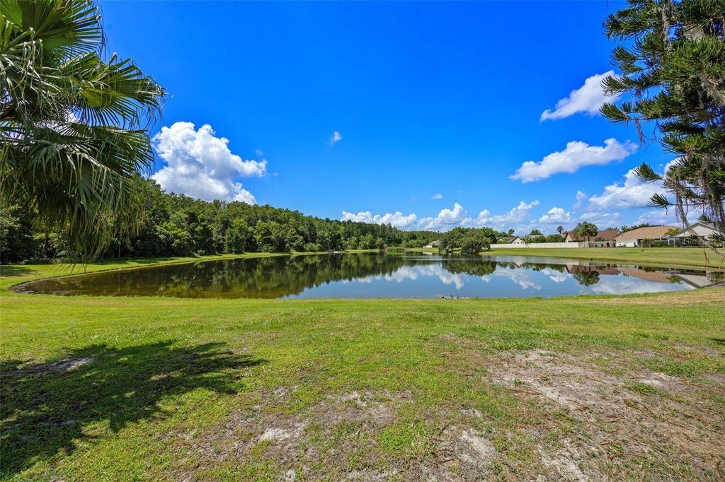 Image 37 of property listing at 14566 QUAIL TRAIL CIRCLE, Orlando, FL 32837