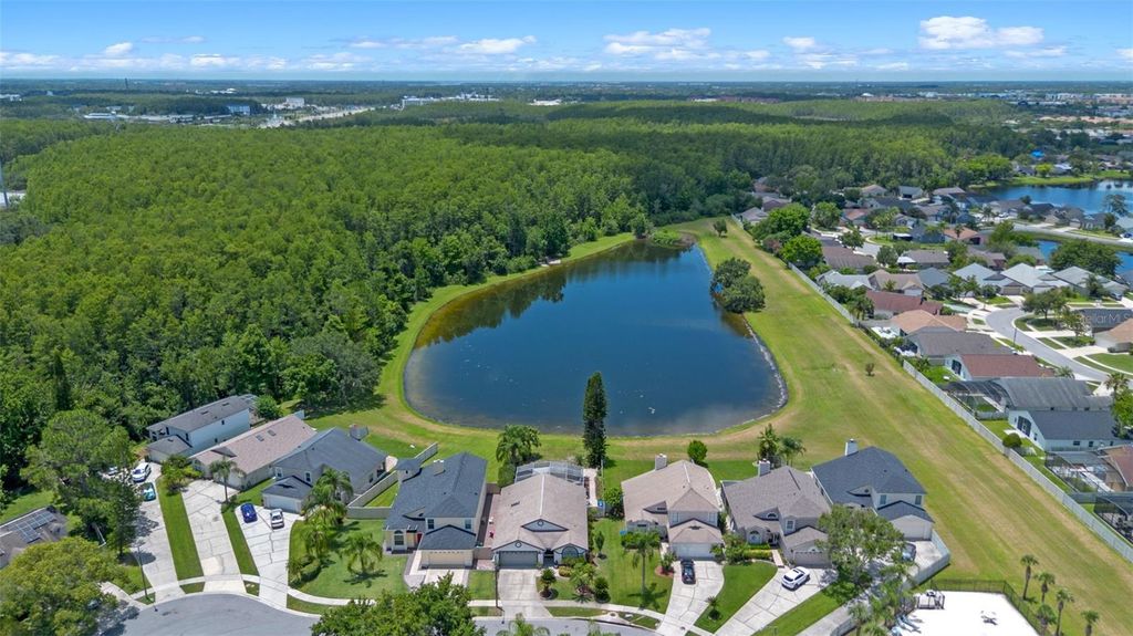 Image 40 of property listing at 14566 QUAIL TRAIL CIRCLE, Orlando, FL 32837