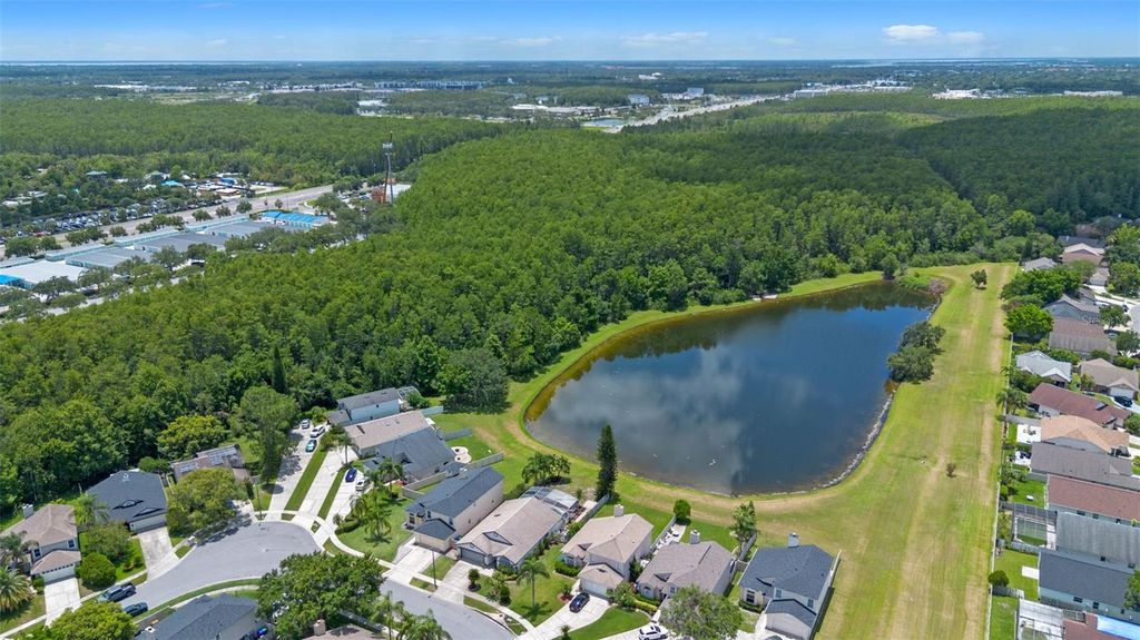 Image 43 of property listing at 14566 QUAIL TRAIL CIRCLE, Orlando, FL 32837