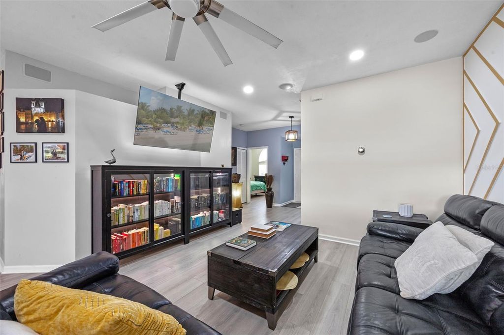 Image 6 of property listing at 14566 QUAIL TRAIL CIRCLE, Orlando, FL 32837