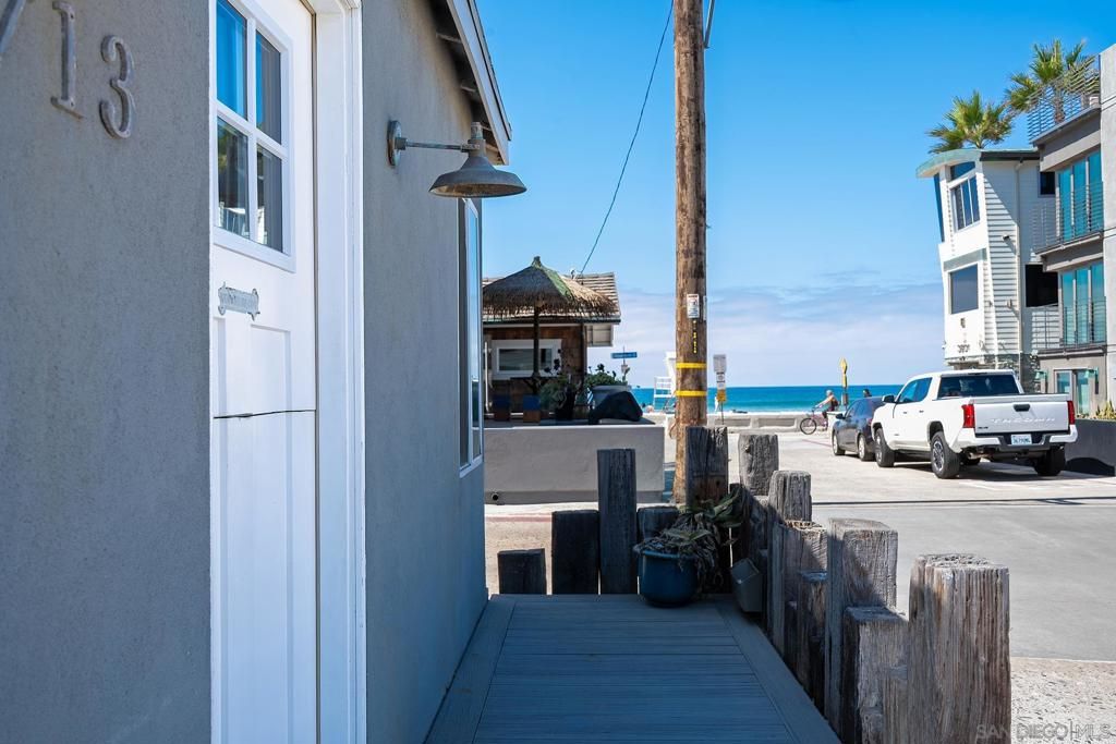 713 San Jose Pl, San Diego, CA 92109 — photo 4