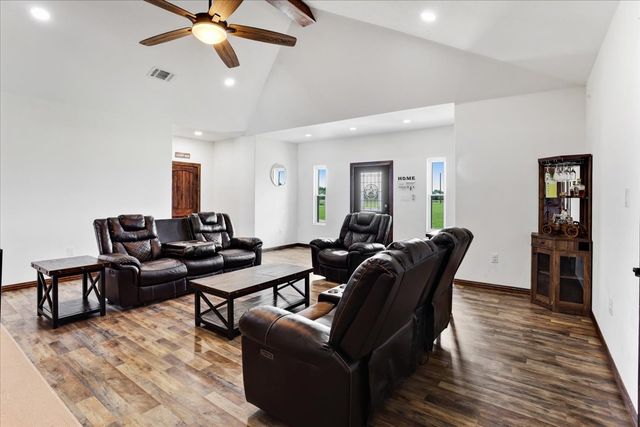 4248 N Fm 273, Ivanhoe, TX 75447