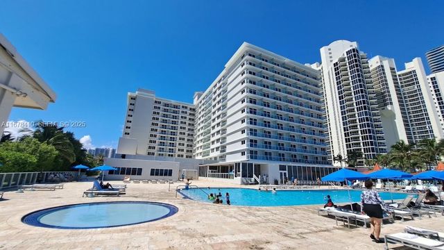 19201 Collins Avenue 747, Sunny Isles Beach, FL 33160