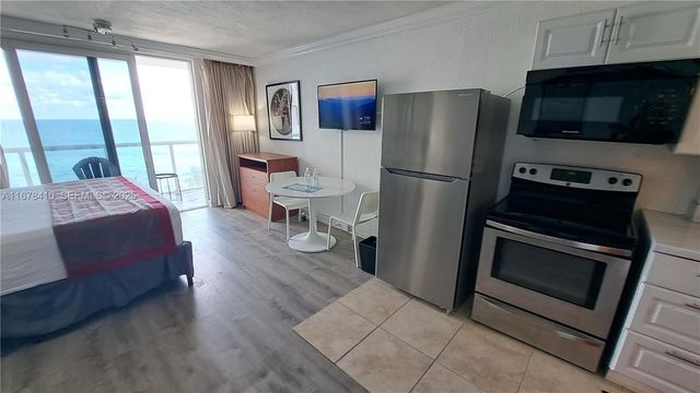 19201 Collins Avenue 747, Sunny Isles Beach, FL 33160