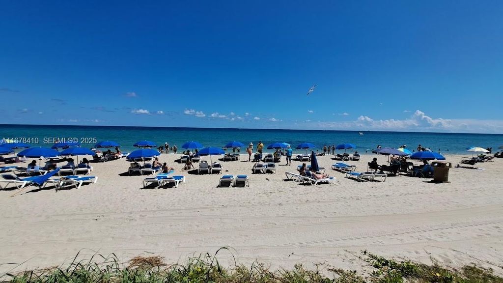 19201 Collins Avenue 747, Sunny Isles Beach, FL 33160
