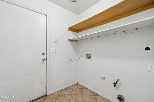 7415 E LOBO Avenue, Mesa, AZ 85209