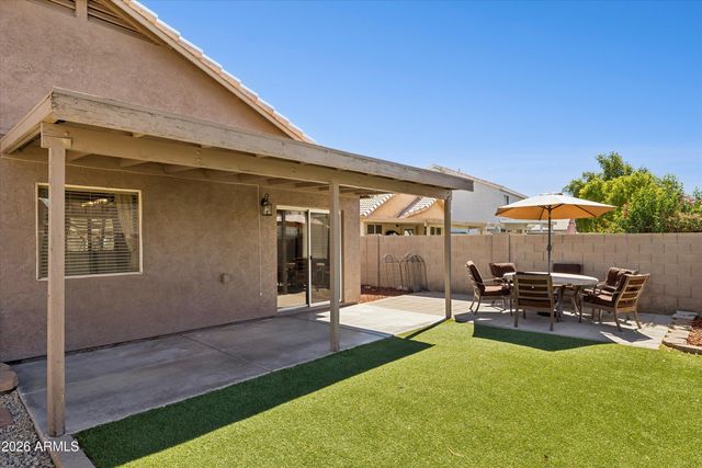 7415 E LOBO Avenue, Mesa, AZ 85209