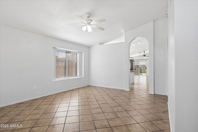 7415 E LOBO Avenue, Mesa, AZ 85209
