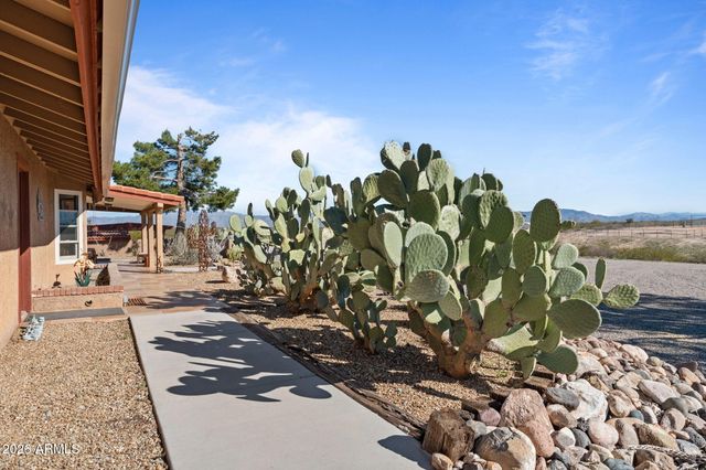35085 S TURTLE CREEK Road, Wickenburg, AZ 85390