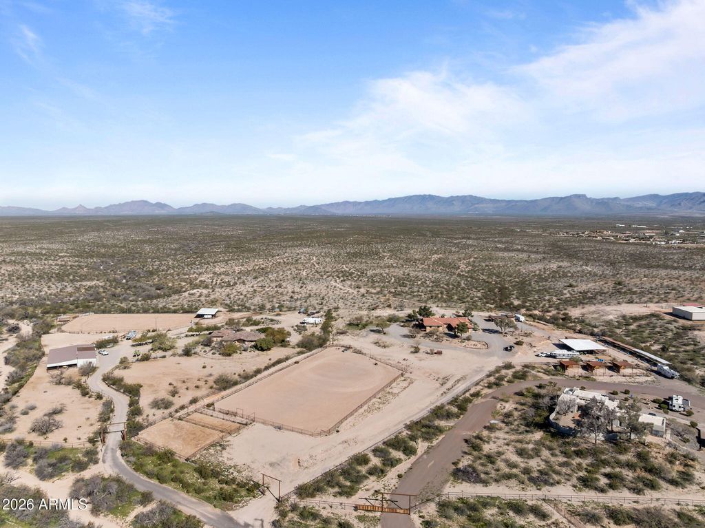 35085 S TURTLE CREEK Road, Wickenburg, AZ 85390 — photo 2