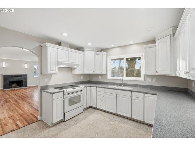 2308 Ne 51ST St, Vancouver, WA 98663