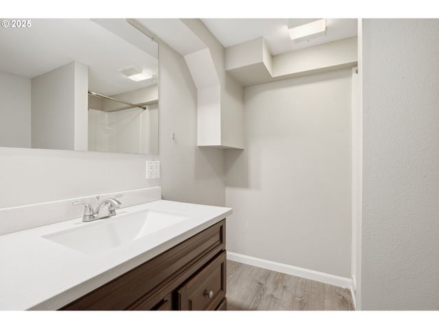 2308 Ne 51ST St, Vancouver, WA 98663