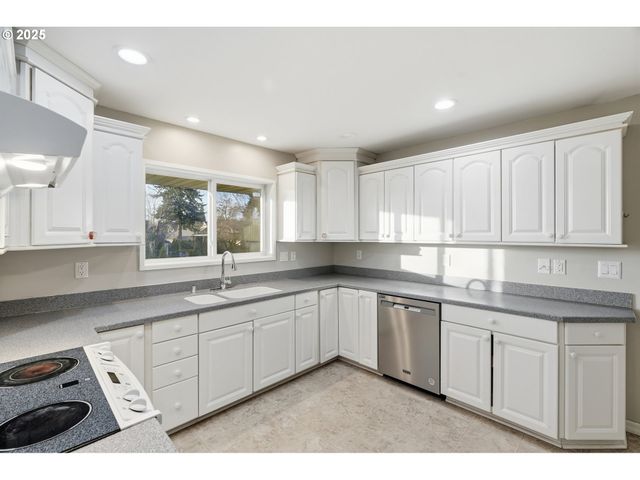 2308 Ne 51ST St, Vancouver, WA 98663