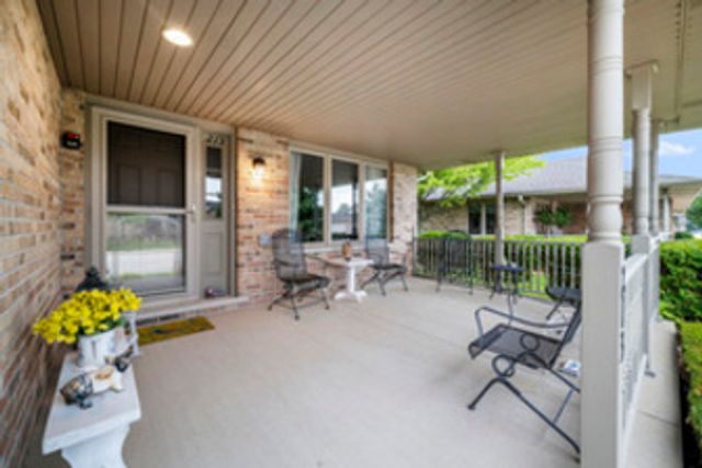 213 Fox Run Drive, Elwood, IL 60421