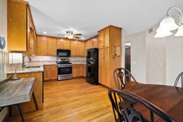 213 Fox Run Drive, Elwood, IL 60421