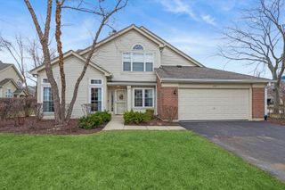 1675 Chelmsford Court 1, Bartlett, IL 60103